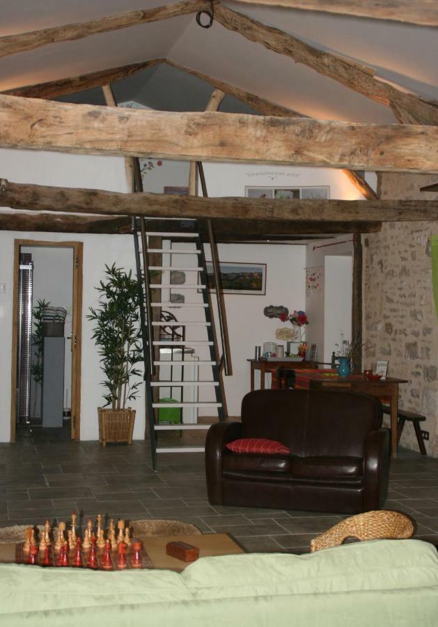 L'Otium Bed & Breakfast แซ็ง-ต็องโตแน็ง ภายนอก รูปภาพ